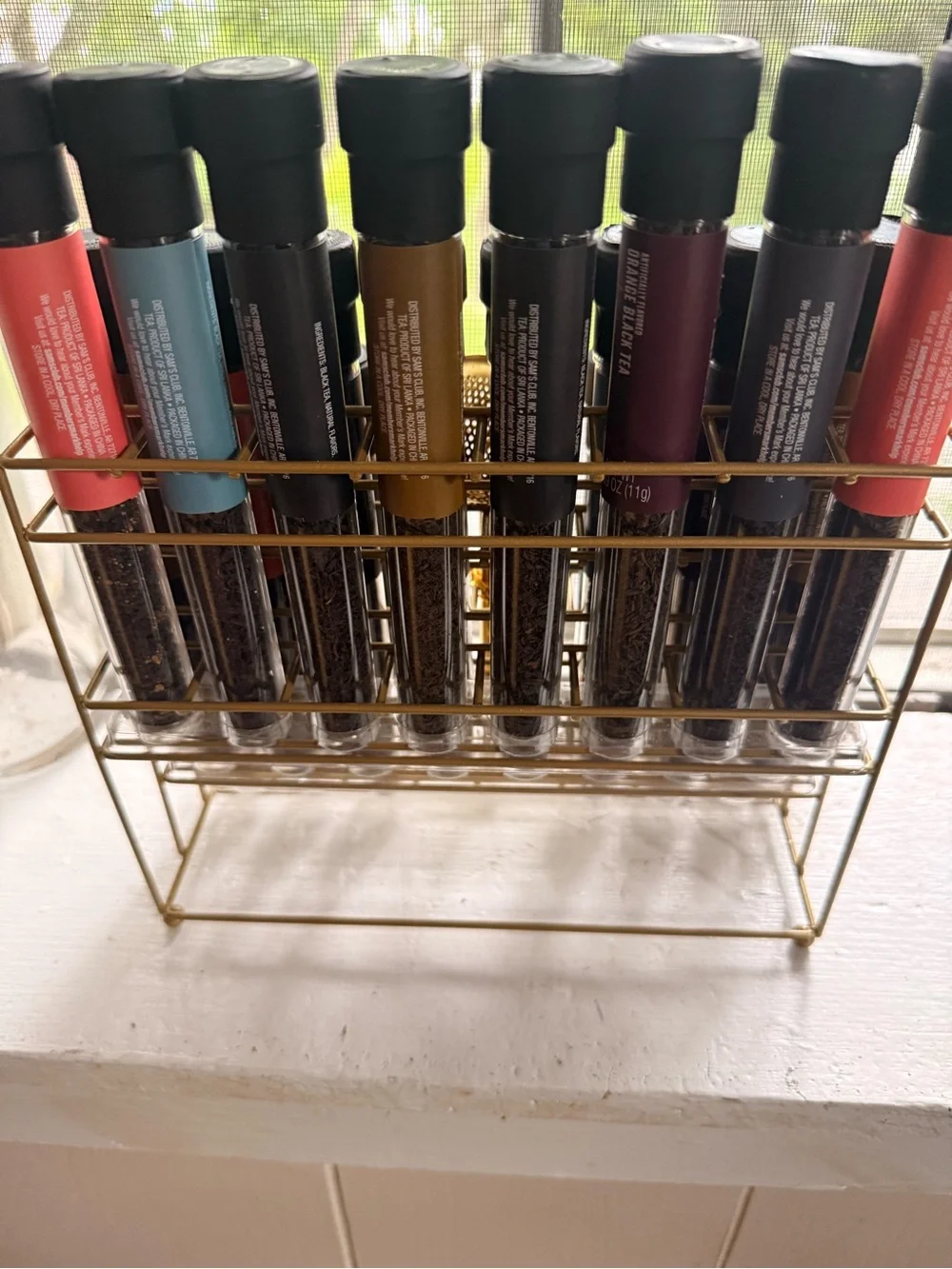 Loose Leaf Tea sample set in decorative stand.